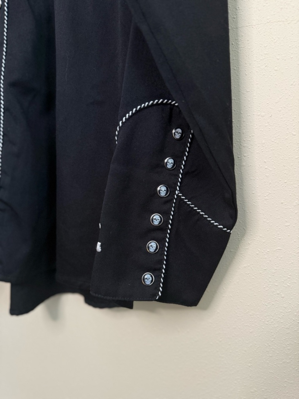 Scully Skull Embroidered Western Shirt Black Roses Oversized L - Picture 4 of 11